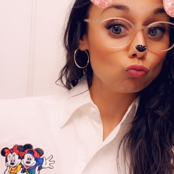 Meet your Posher, Skylyn - Picture 4 of 4